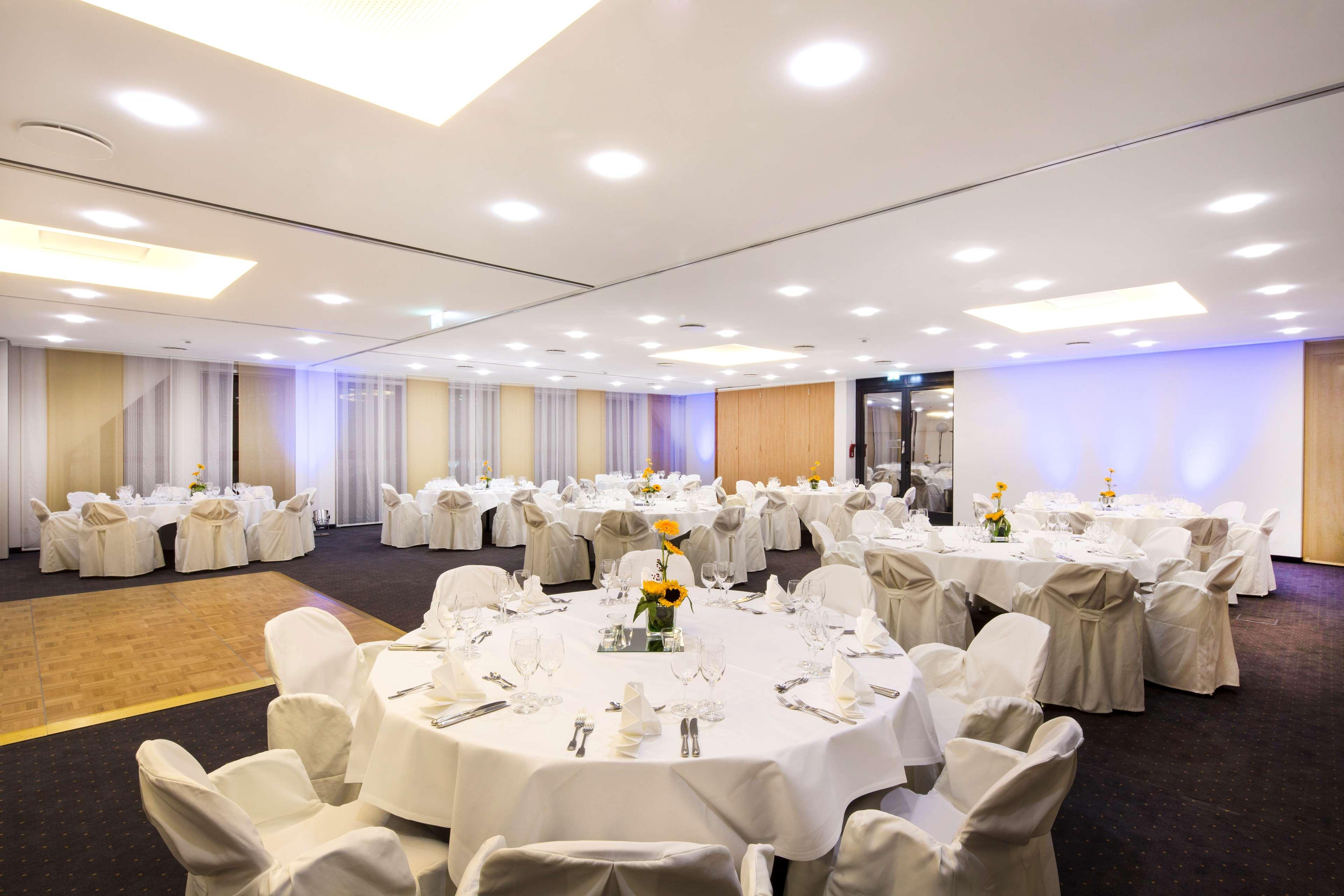 Best Western Plus Hotel Am Schlossberg เนือร์ทิงเงิน ภายนอก รูปภาพ