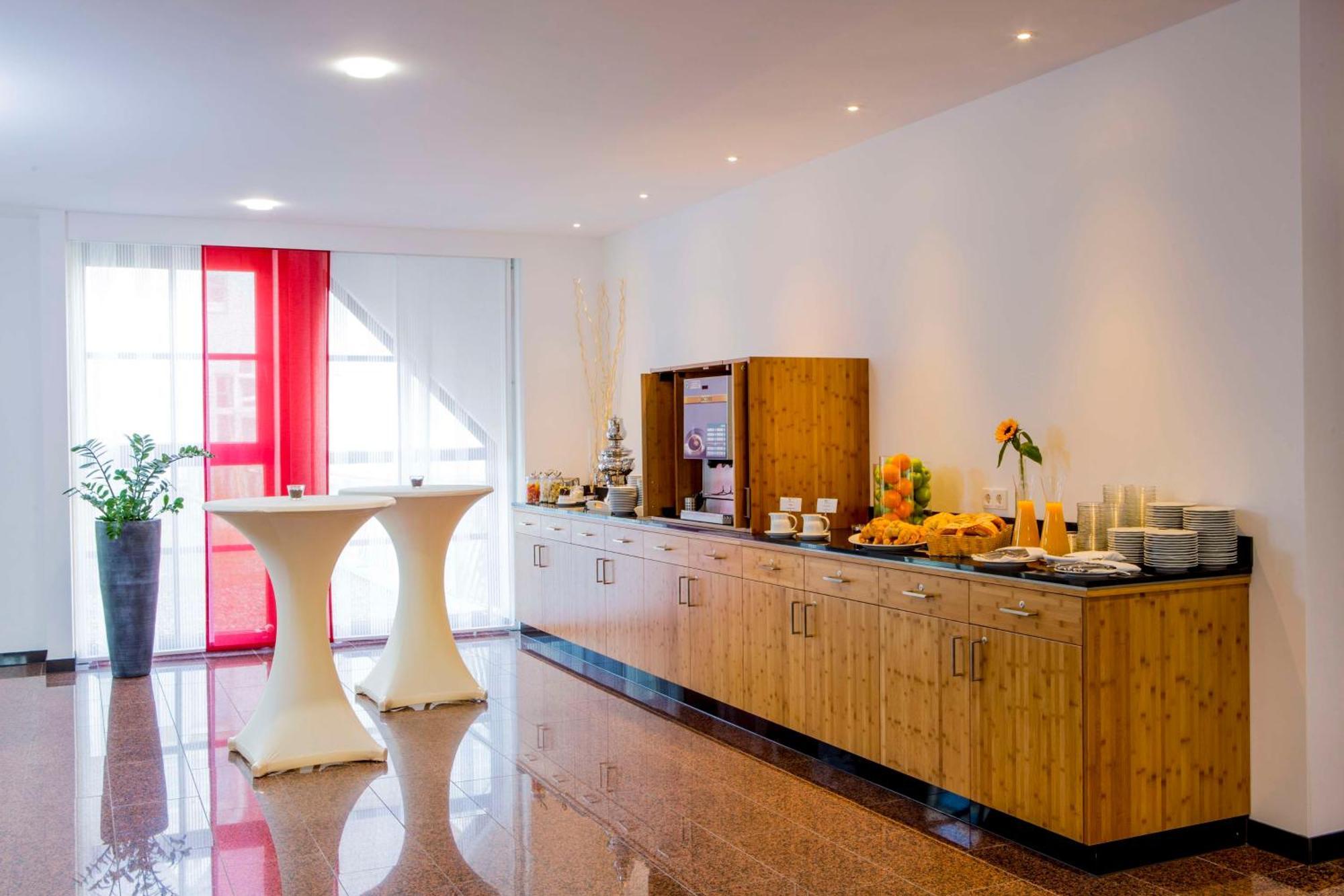 Best Western Plus Hotel Am Schlossberg เนือร์ทิงเงิน ภายนอก รูปภาพ